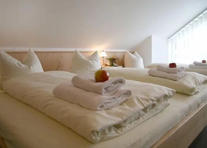 Zur Linde Hotel