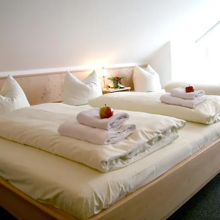 Zur Linde 3* Hohenpolding