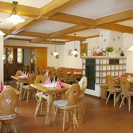 Hotel Zur Linde 3*