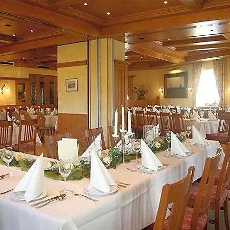 Zur Linde Hotel Hohenpolding