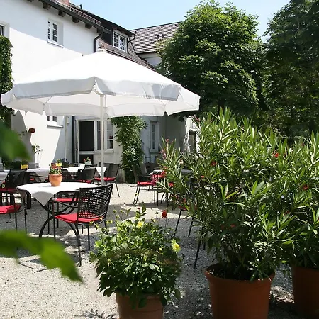 Zur Linde Отель Hohenpolding